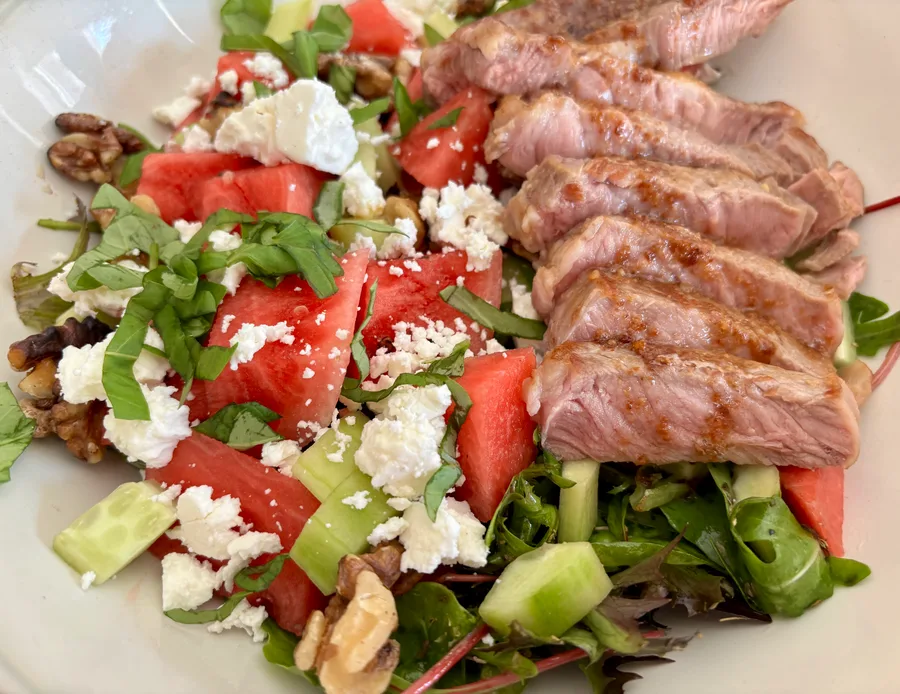 Watermeloensalade met kalfsribeye